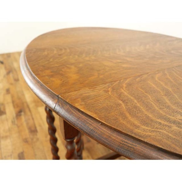 英国　アンティーク　サイドテーブル　1920年代 サイドテーブル イギリス製 ツイストレッグ 1920-50年頃