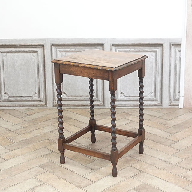 1920年頃 オーク材 イギリス アンティーク・サイドテーブル