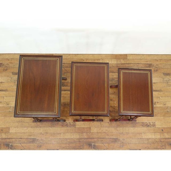 1930年頃 マホガニー材 イギリス アンティーク・ネストテーブル