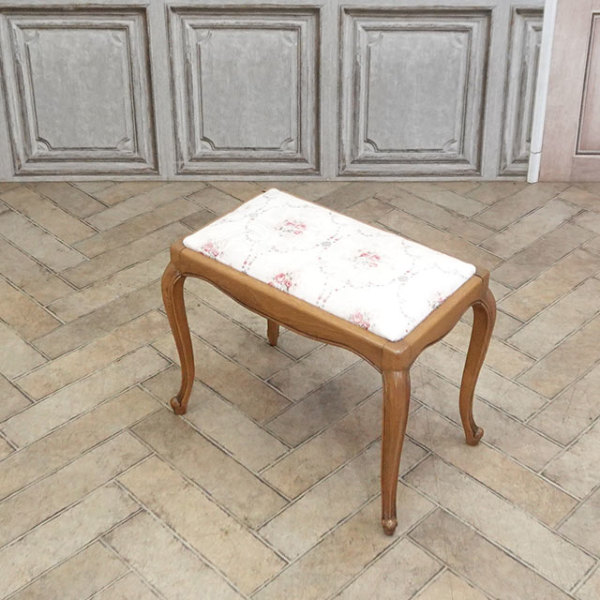 �A���e�B�[�N�E�`�F�A