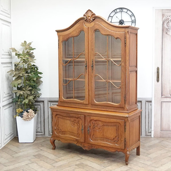 �A���e�B�[�N�E�L���r�l�b�g