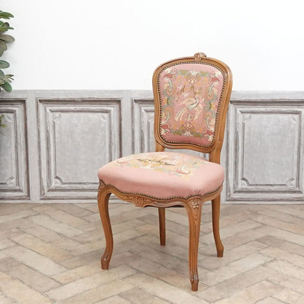 �A���e�B�[�N�E�`�F�A