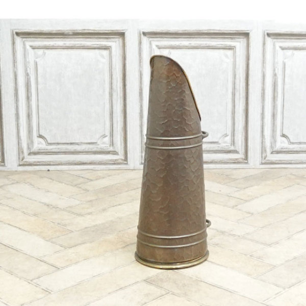 �A���e�B�[�N�E�X�~�C��