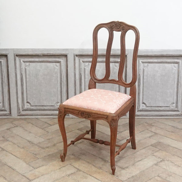 �A���e�B�[�N�E�`�F�A