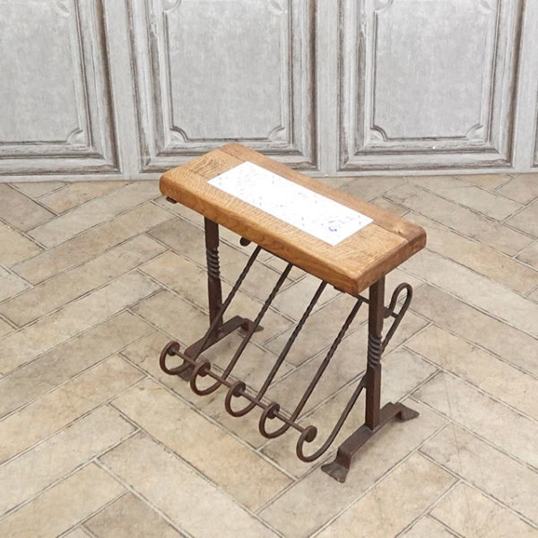 �A���e�B�[�N�E�}�K�W�����b�N