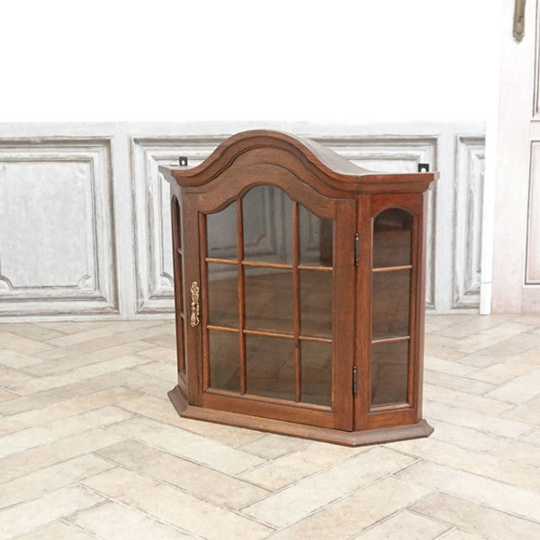 �A���e�B�[�N�E�L���r�l�b�g