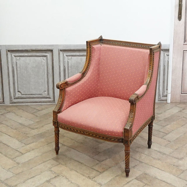 �A���e�B�[�N�E�\�t�@