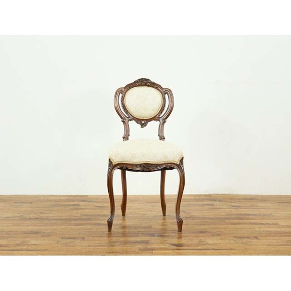 フランスアンティークチェア①セット購入用 フランスのアンティークチェア、お花の刺繍が美しいフット