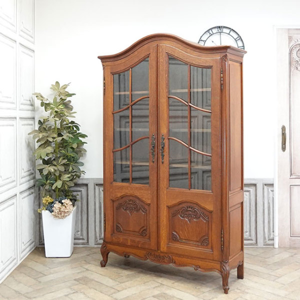 �A���e�B�[�N�E�L���r�l�b�g