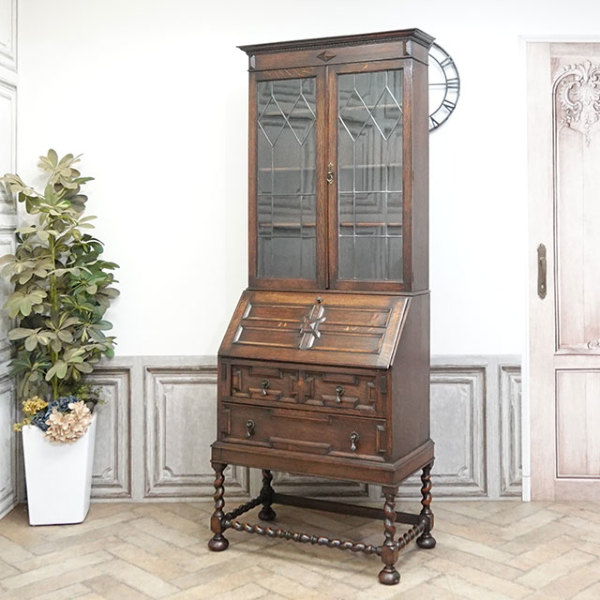 �A���e�B�[�N�E�u�b�N�r���[���[