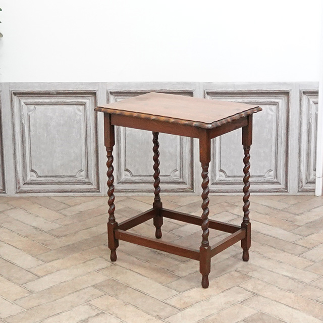 英国　アンティーク　サイドテーブル　1920年代 1920年頃 オーク材 イギリス アンティーク・サイドテーブル