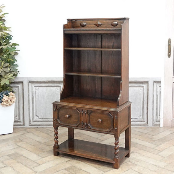 �A���e�B�[�N�E�L���r�l�b�g