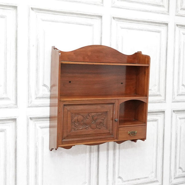 �A���e�B�[�N�E�E�H�[���V�F���t