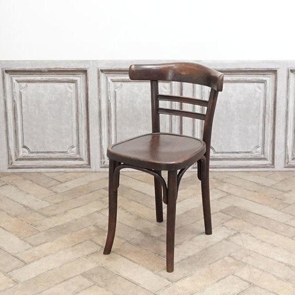 �A���e�B�[�N�E�`�F�A