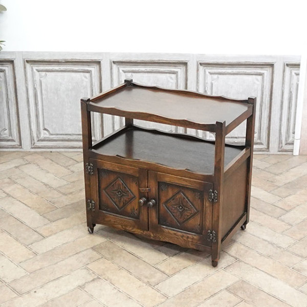 �A���e�B�[�N�E���S��