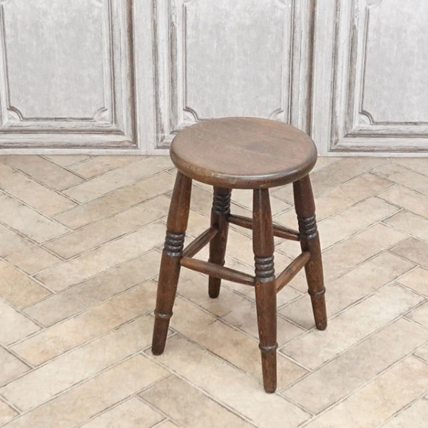 �A���e�B�[�N�E�`�F�A