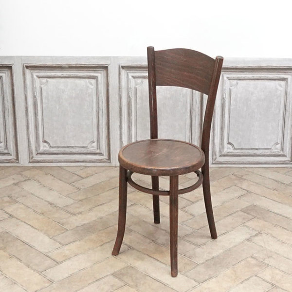 �A���e�B�[�N�E�`�F�A