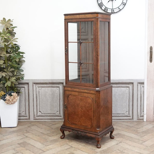 �A���e�B�[�N�E�V���[�P�[�X