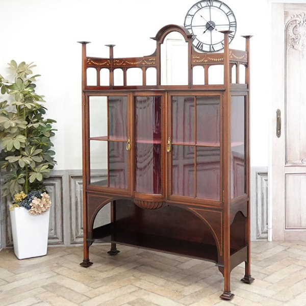 �A���e�B�[�N�E�L���r�l�b�g