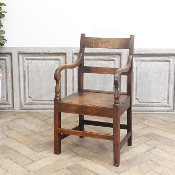 �A���e�B�[�N�E�`�F�A