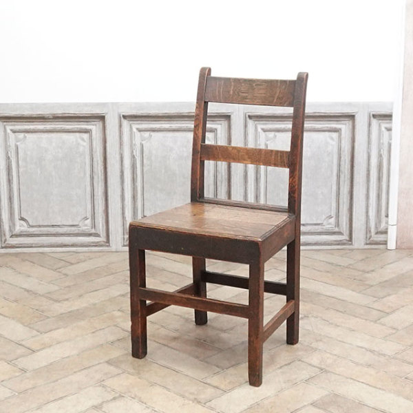 �A���e�B�[�N�E�`�F�A