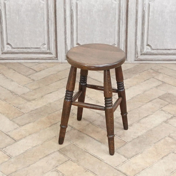 �A���e�B�[�N�E�`�F�A