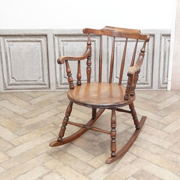 �A���e�B�[�N�E�`�F�A