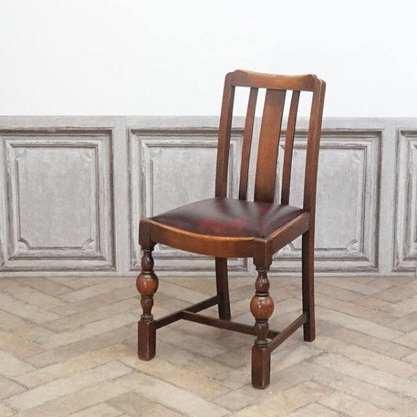 �A���e�B�[�N�E�`�F�A