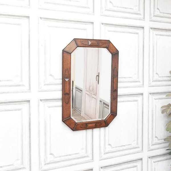 �A���e�B�[�N�E�~���[