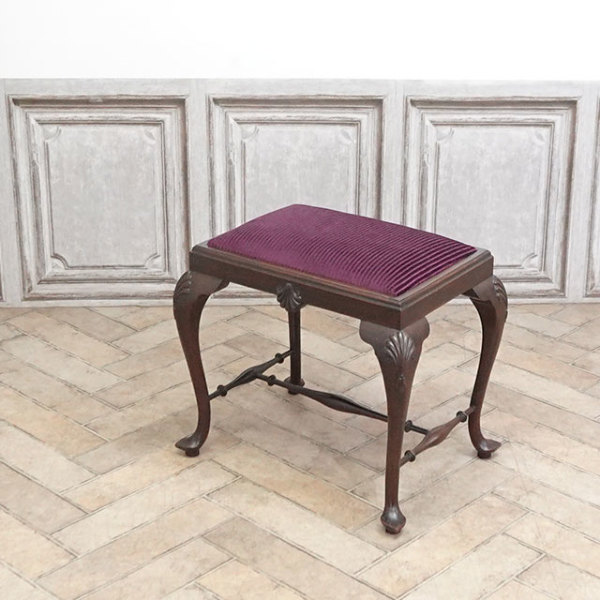 �A���e�B�[�N�E�`�F�A