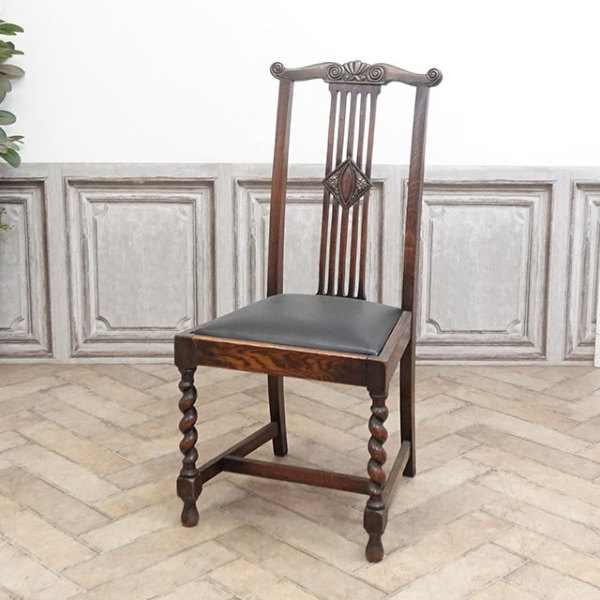 �A���e�B�[�N�E�`�F�A