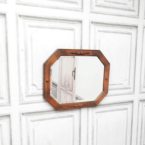 �A���e�B�[�N�E�~���[