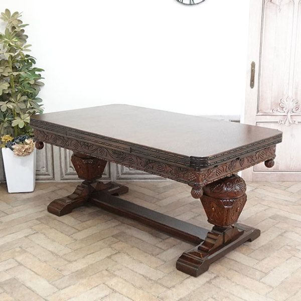 �A���e�B�[�N�E�h���[���[�t�e�[�u��