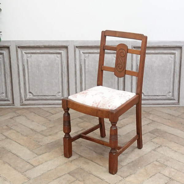 �A���e�B�[�N�E�`�F�A