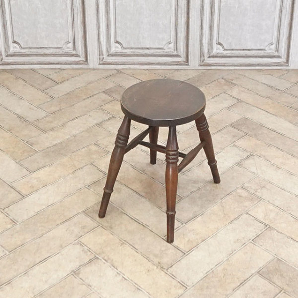 �A���e�B�[�N�E�`�F�A